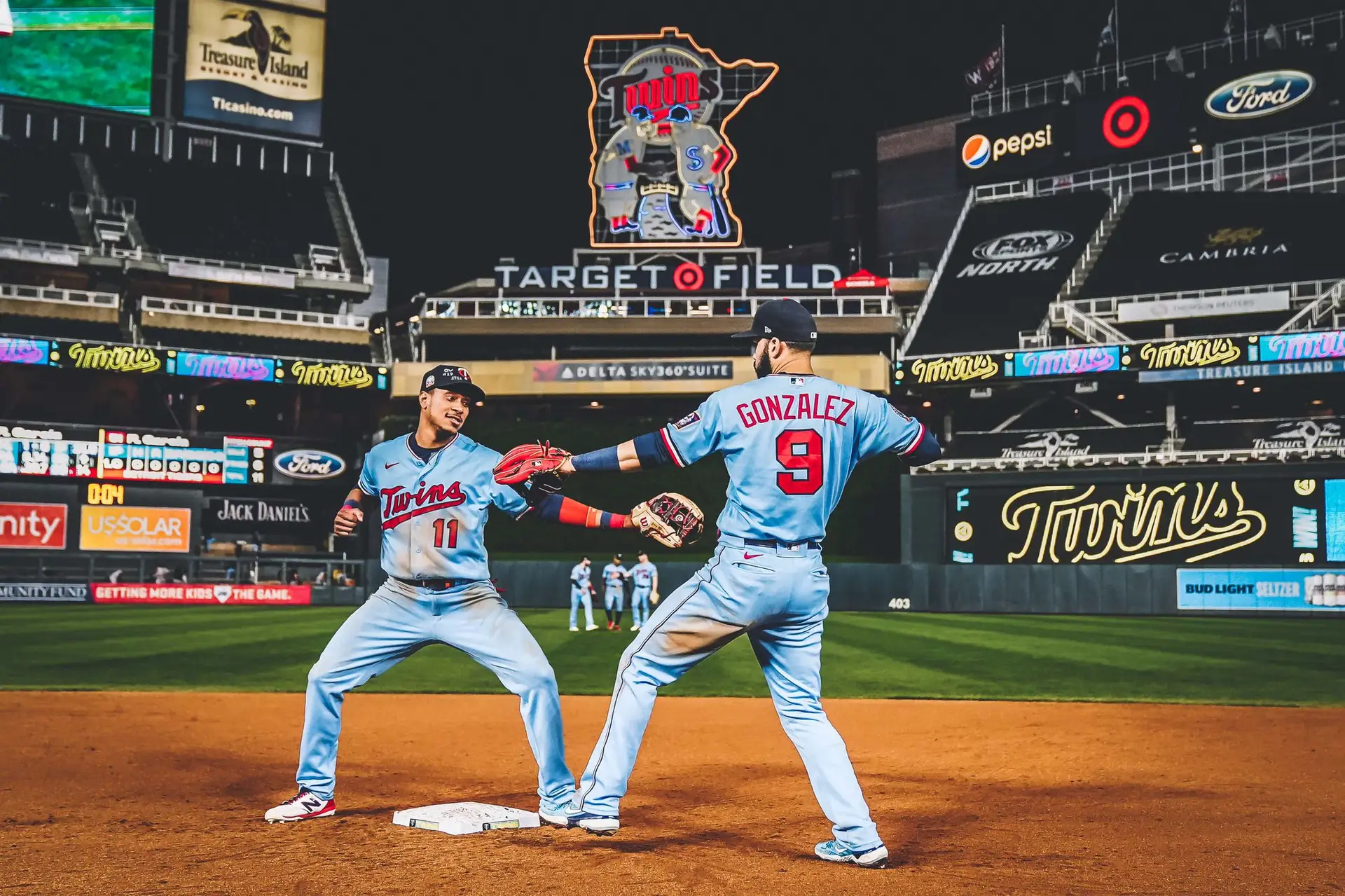 USA CUP_MN Twins_Photo via TwinsPics on Twitter